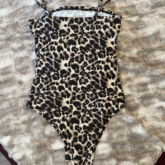 Leopard bodysuit - Picture 4 of 6